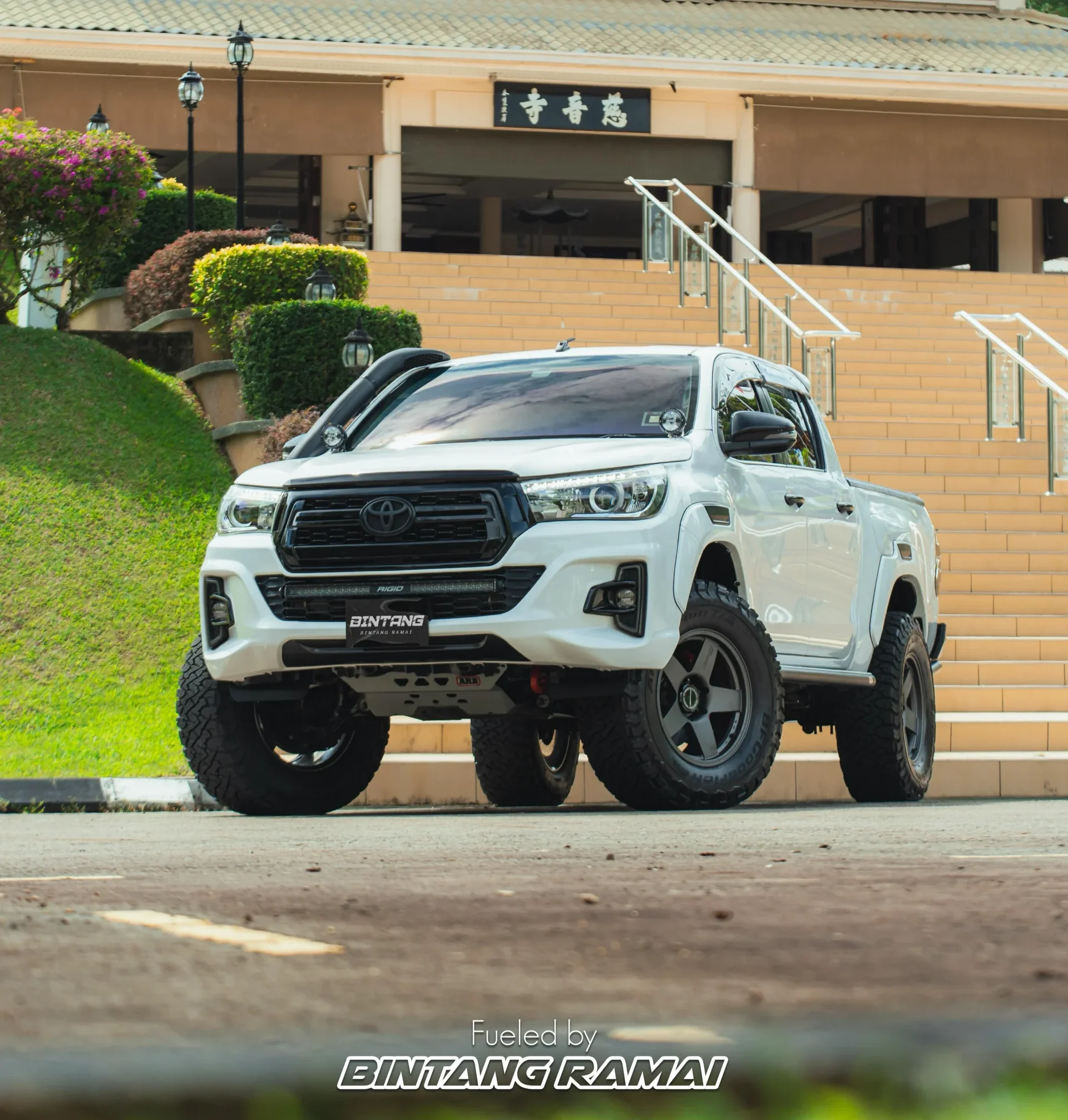 Hilux-5-1