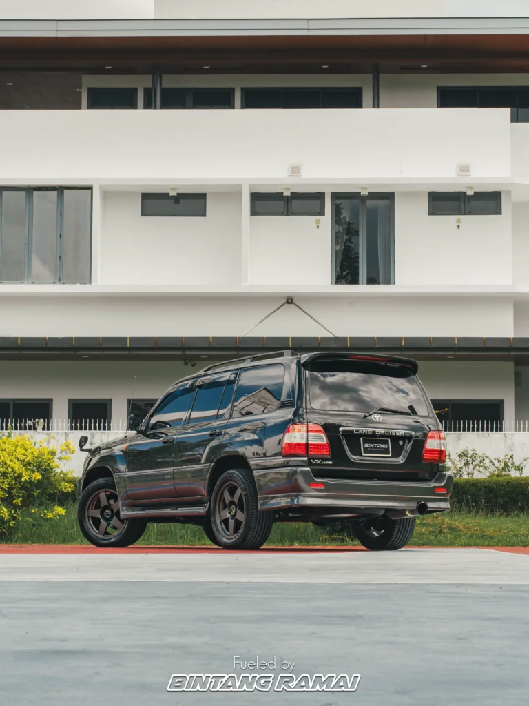 LandCruiser-100-1-2