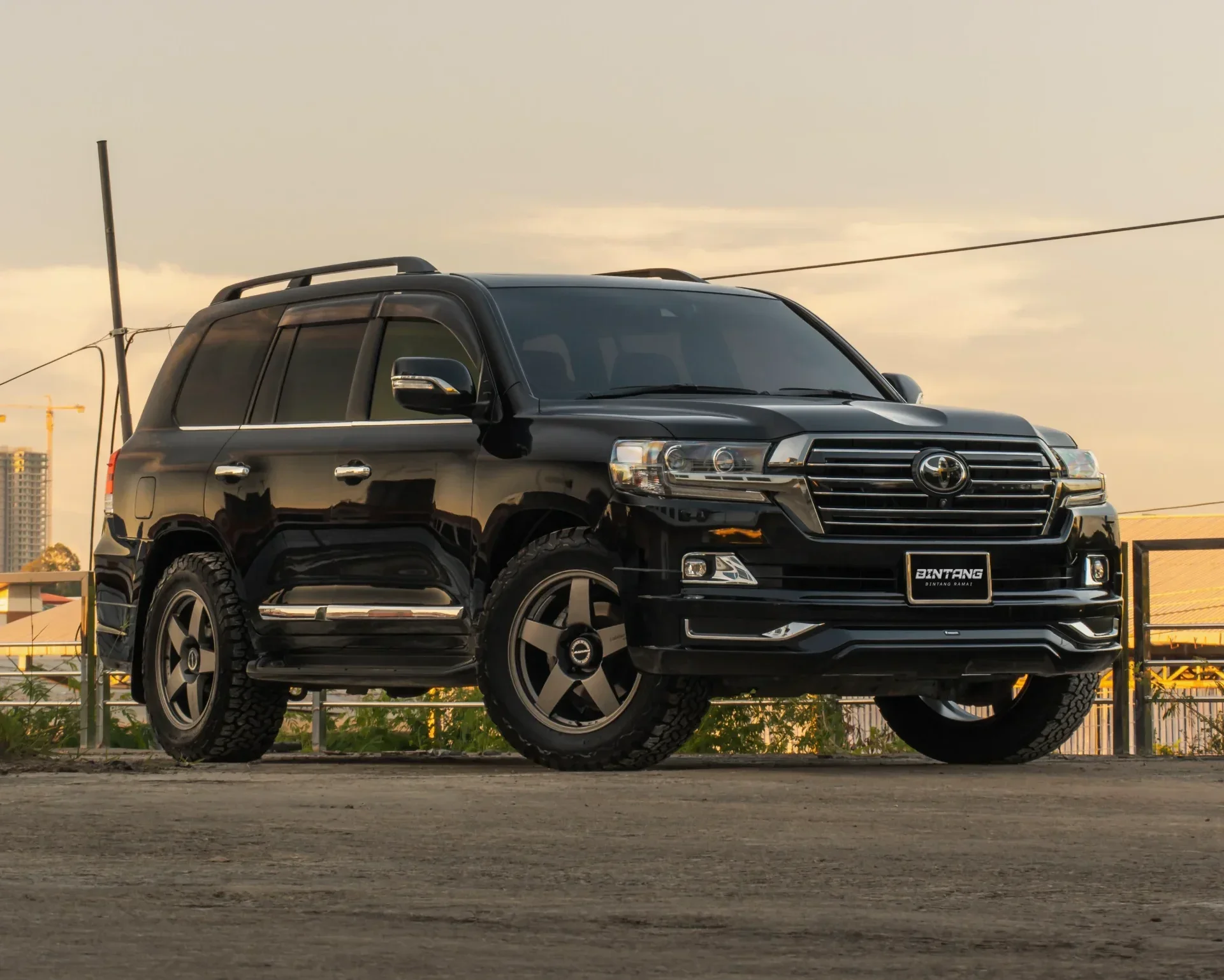 LandCruiser-200-2-1