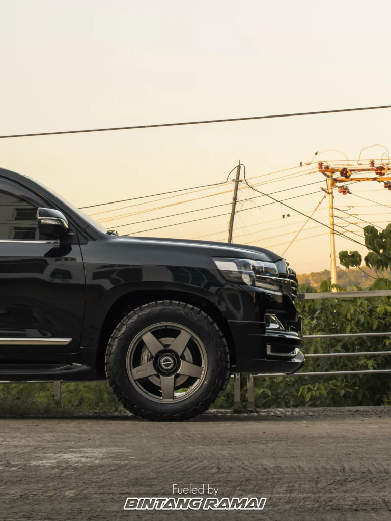 LandCruiser-200-2-3