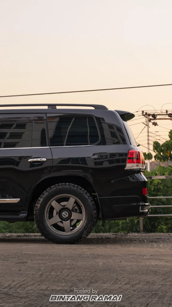 LandCruiser-200-2-4