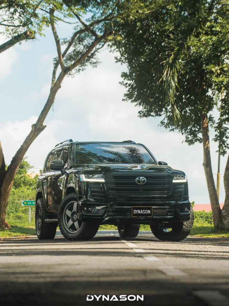 LandCruiser-300-2-1