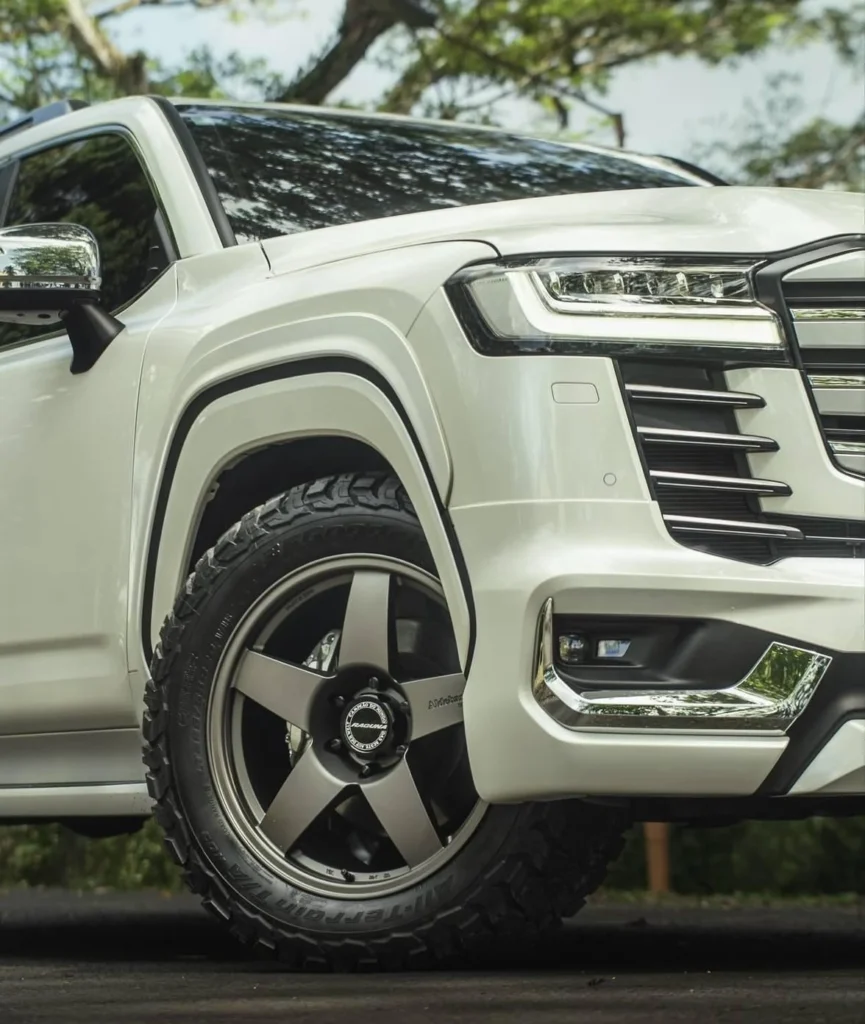 LandCruiser-300-6-5