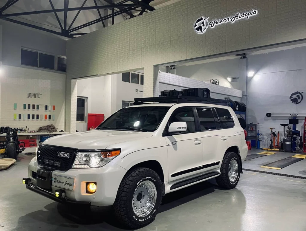 LandCruiser-200-3-1