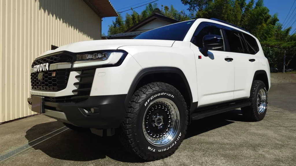 LandCruiser-300-7-1