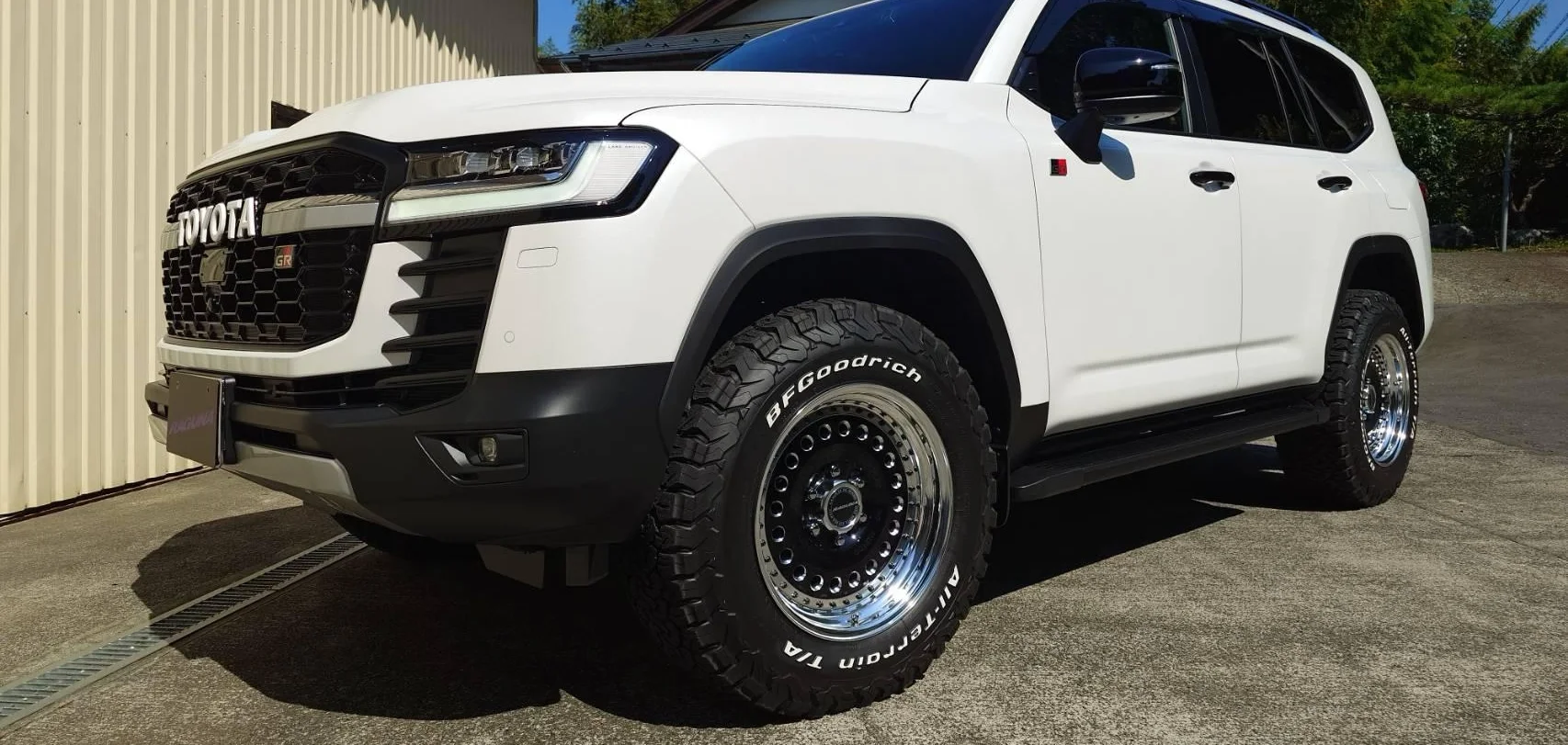 LandCruiser-300-7-1