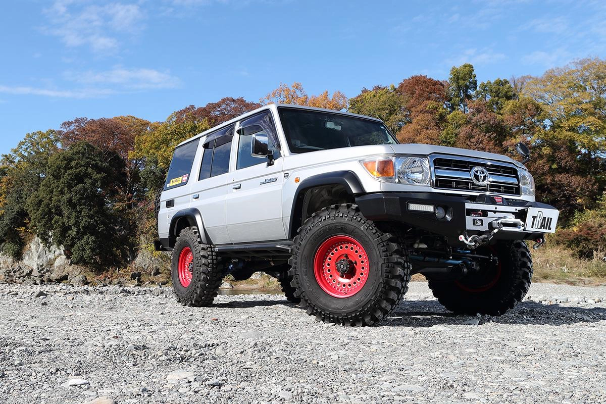 LandCruiser-70-11-1