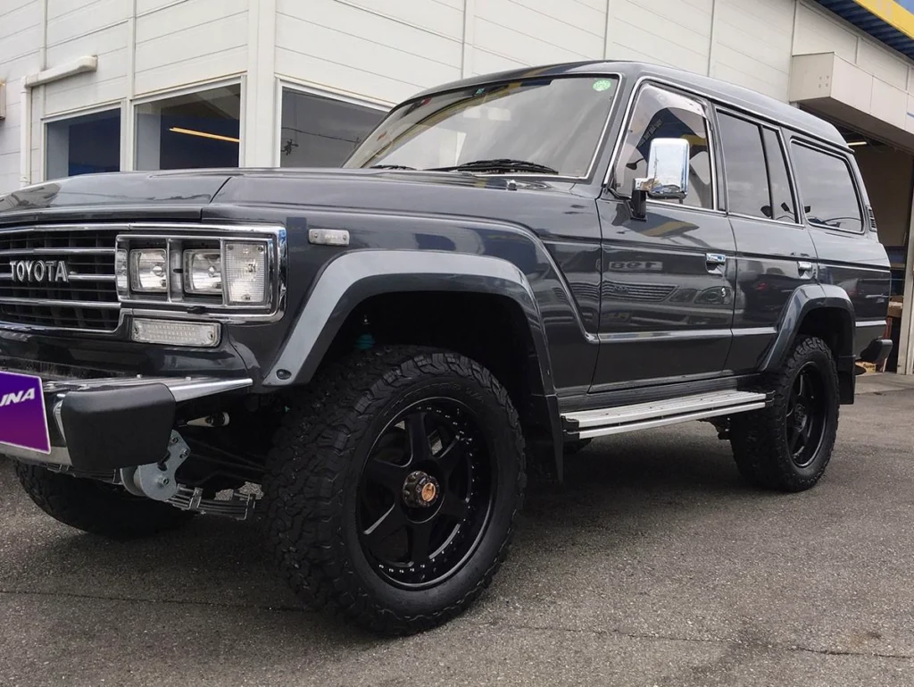 LandCruiser-60-1-2