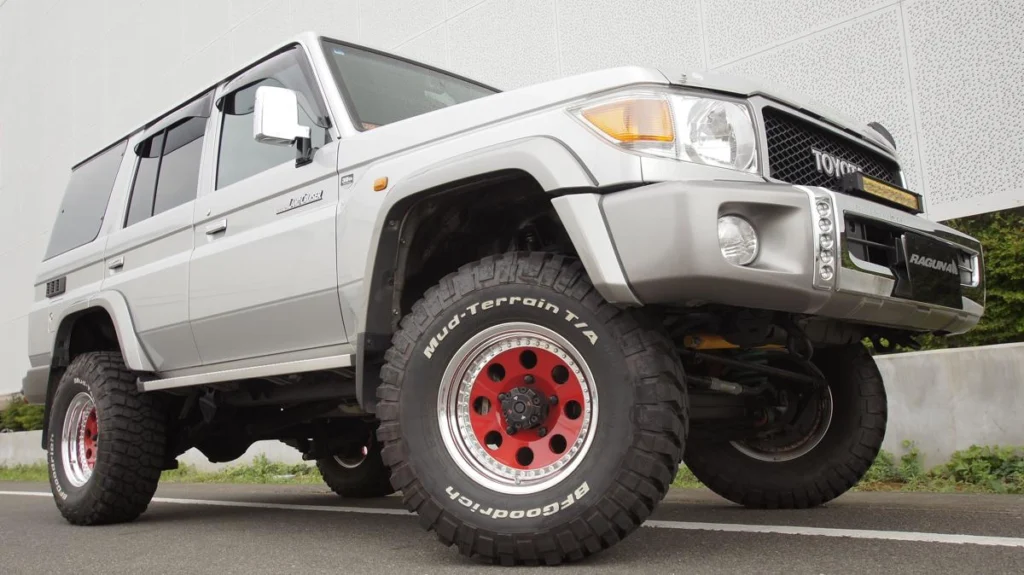 LandCruiser-70-13-1