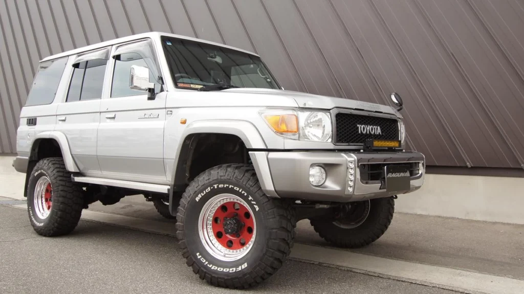 LandCruiser-70-13-3