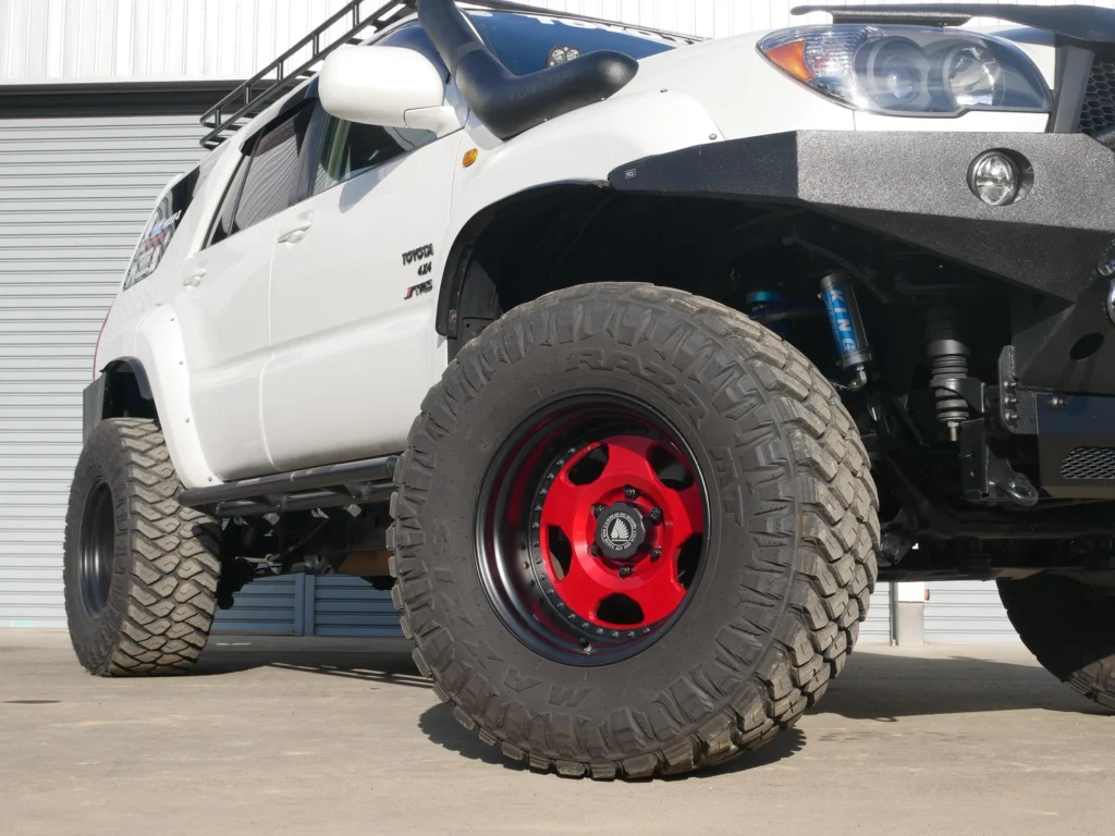 Hilux-Surf-215-1-3