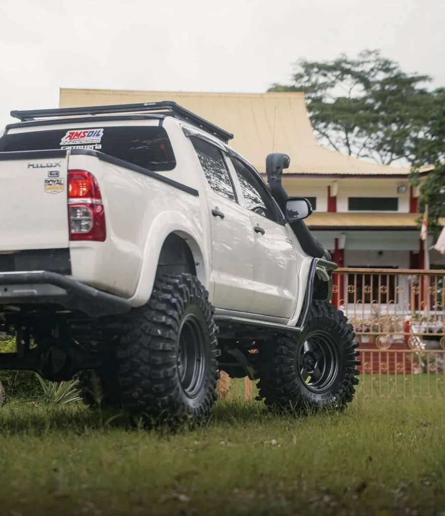 Hilux-6-4