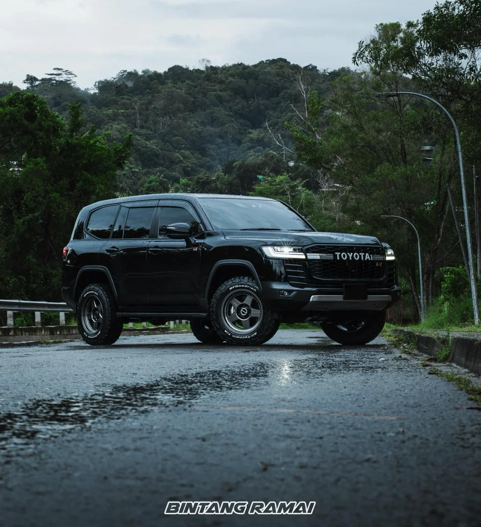 LandCruiser-300-4-1