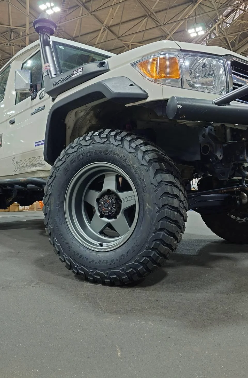LandCruiser-70-8-1