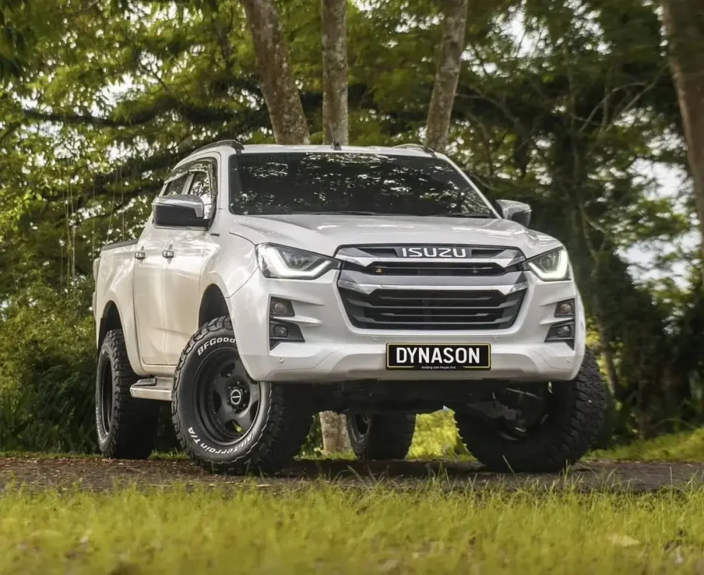 D-MAX-1-1