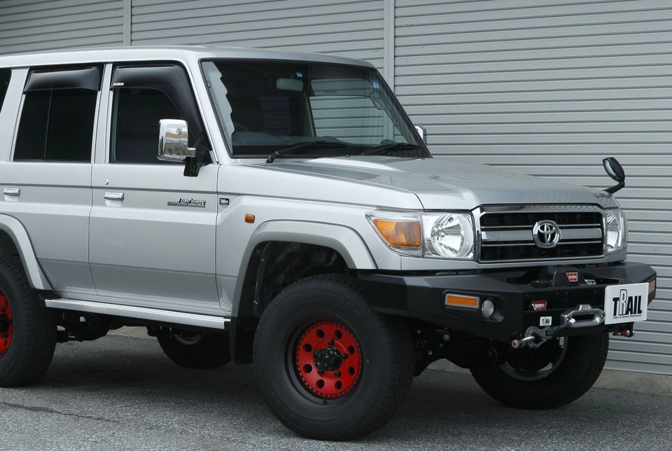 LandCruiser-70-22-1