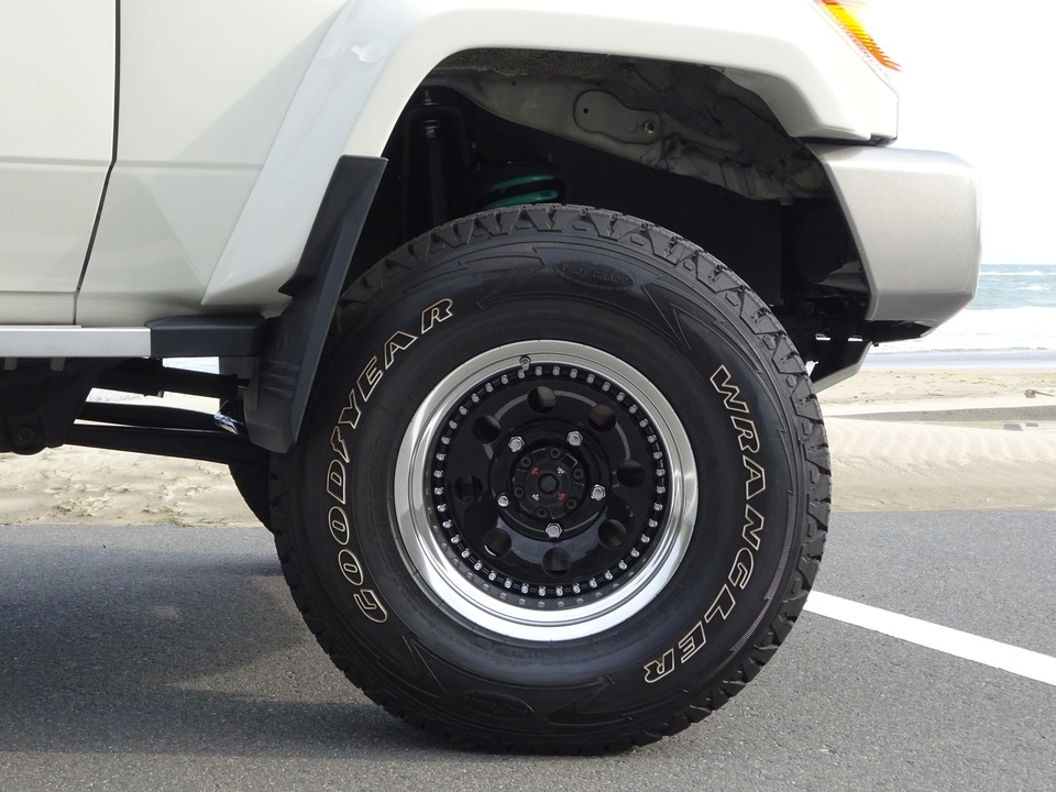 LandCruiser-70-18-4